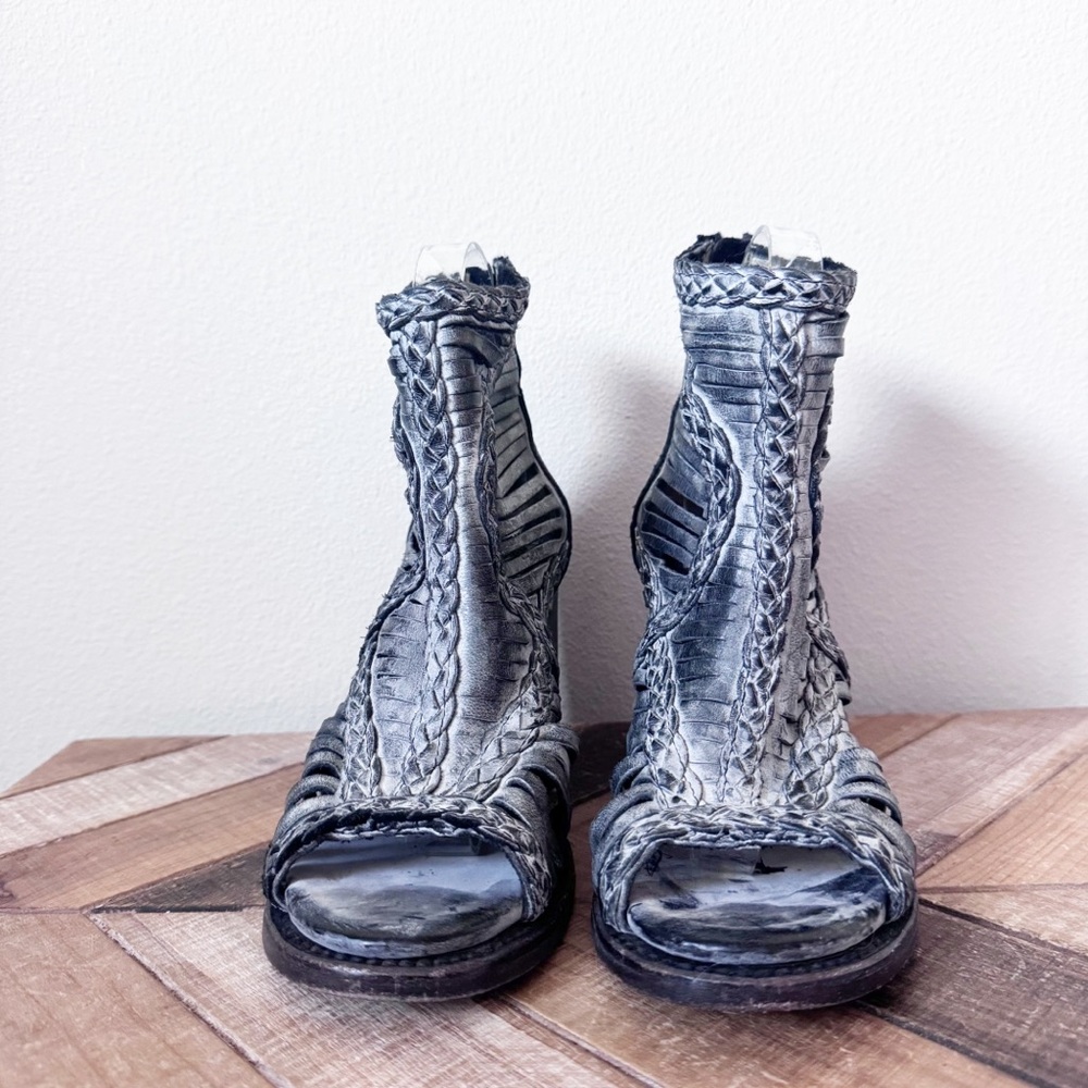 Freebird Bela Braided Gray Women's Ankle Boots - Picture 9 of 14